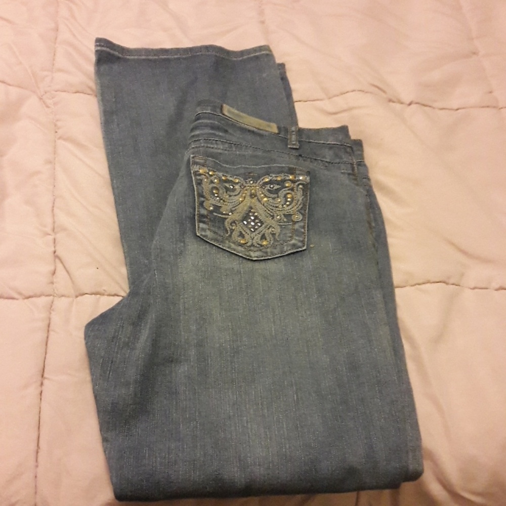Ladies blue jeans by Firefly never worn.